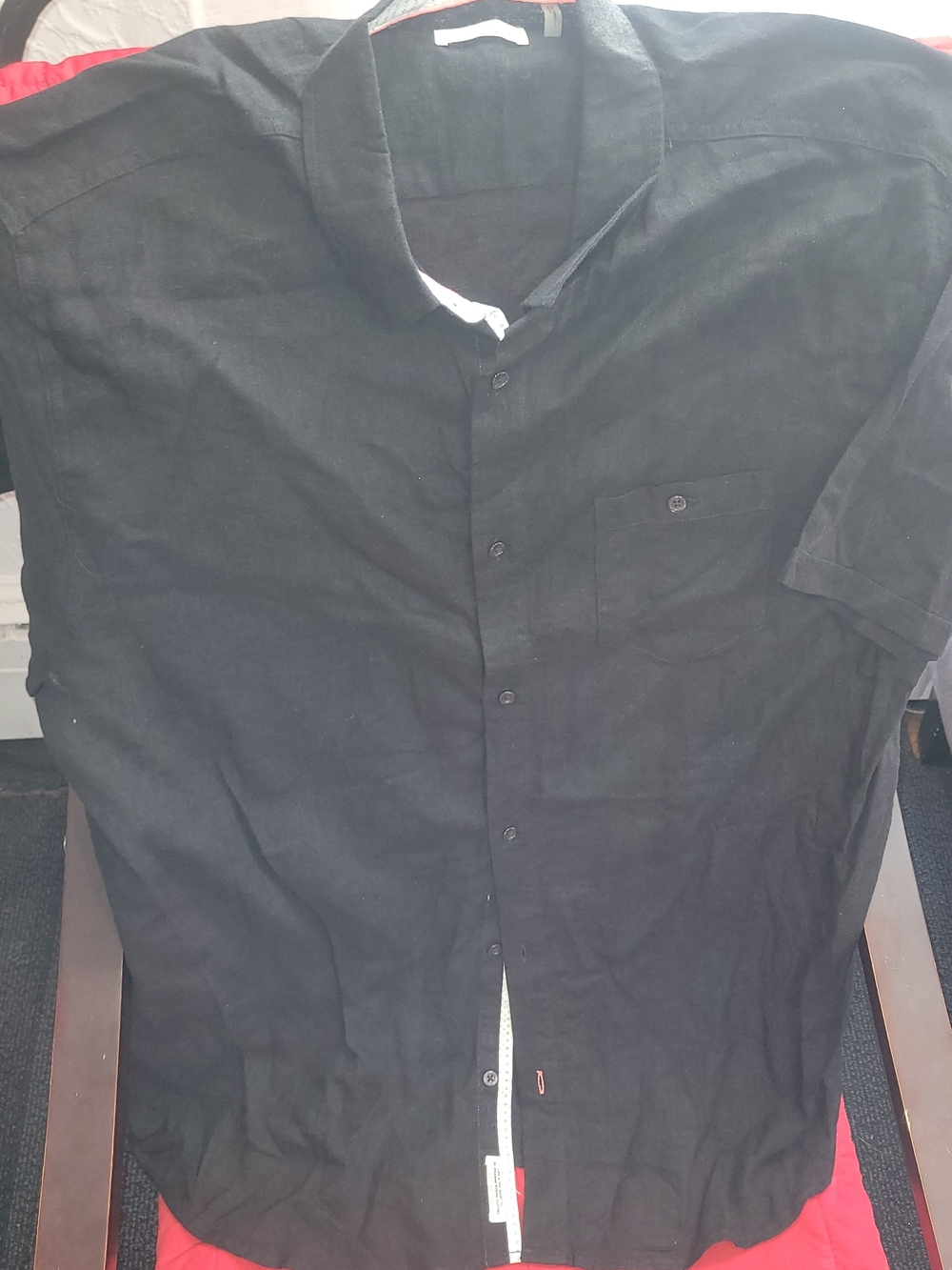 Men's Black Short-Sleeve Casual Button-Down Shirt